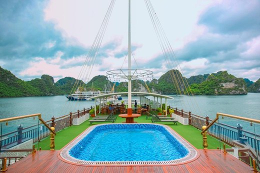 Halong Cruise facilities Halong Cruise facilities